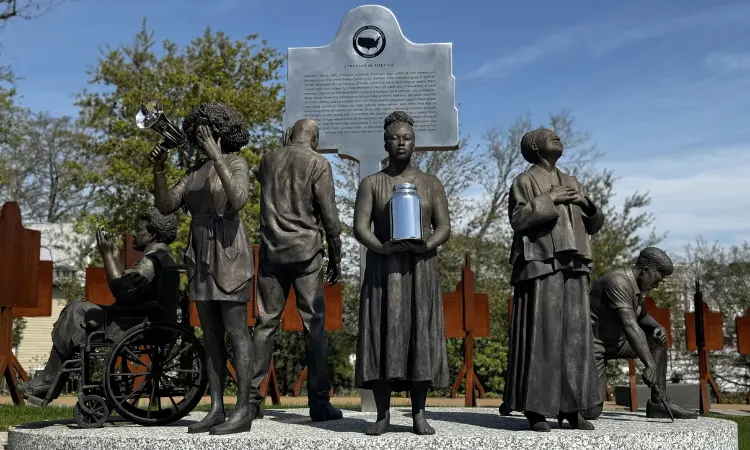 Memorial statues of lynchings in Alabama